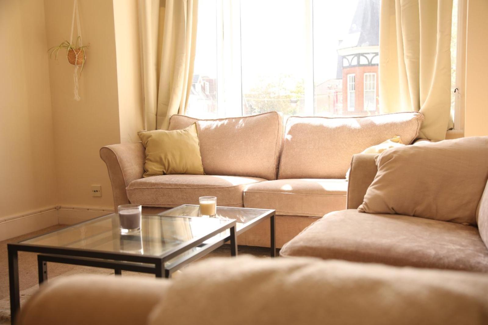 Apartment Cozy 1 Bedroom Flat Near Beach Sleeps 4 Bournemouth